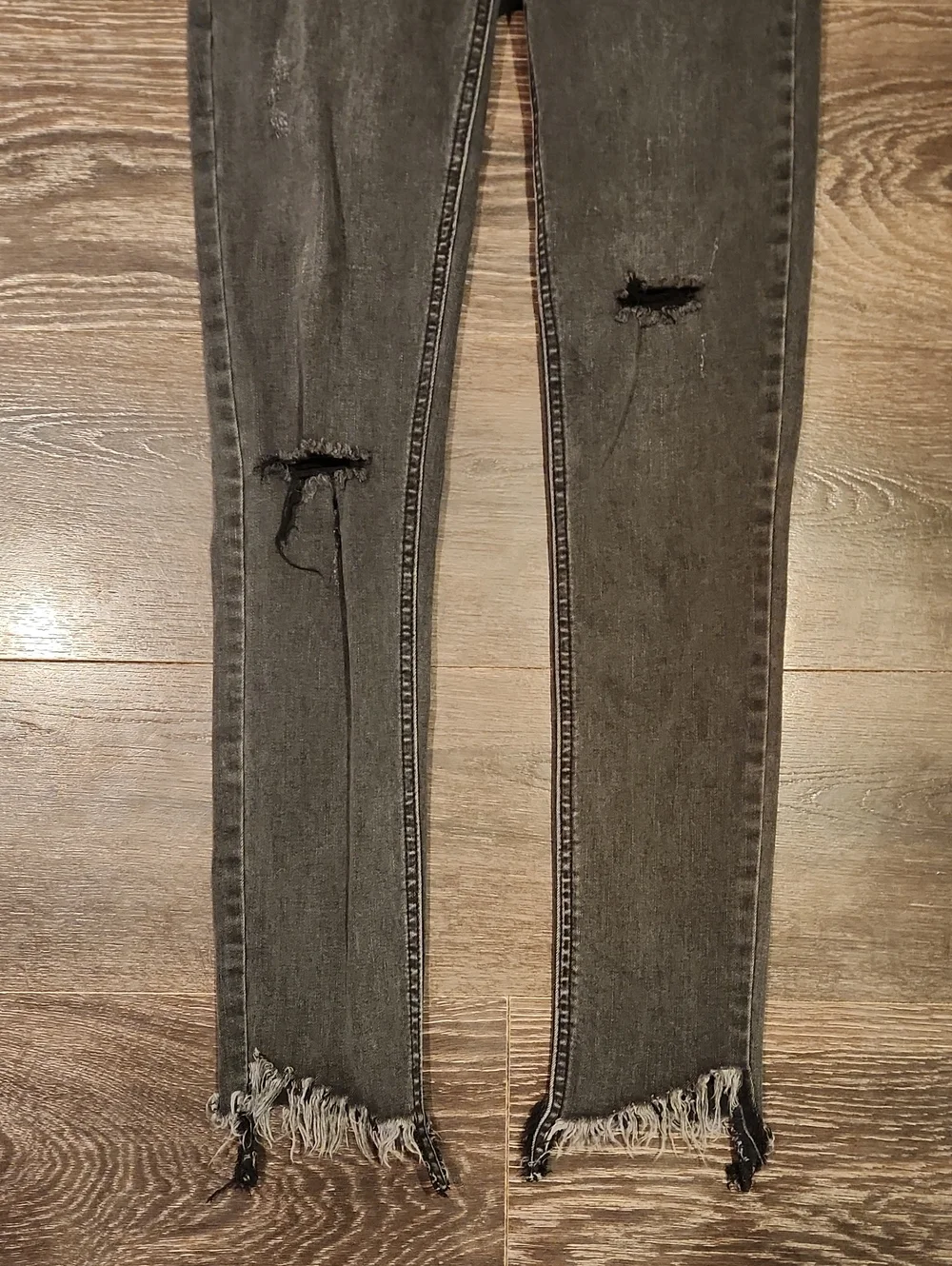 ❤ FREE PEOPLE GREAT HEIGHTS DISTRESSED SKINNY FRINGE HEM JEANS, 0 (25)